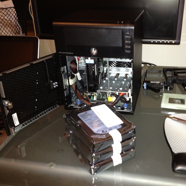 Installing hard drives into HP MicroServer